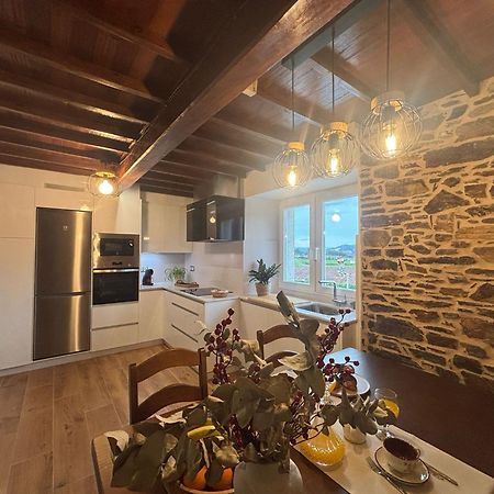 Villa Casa Tarrio Con Piscina - Santiago De Compostela à Boqueixon Extérieur photo