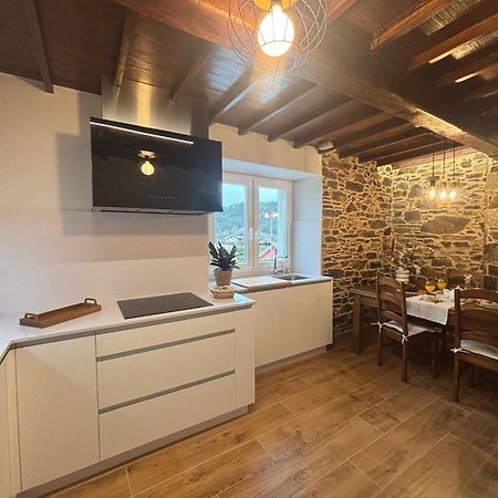 Villa Casa Tarrio Con Piscina - Santiago De Compostela à Boqueixon Extérieur photo