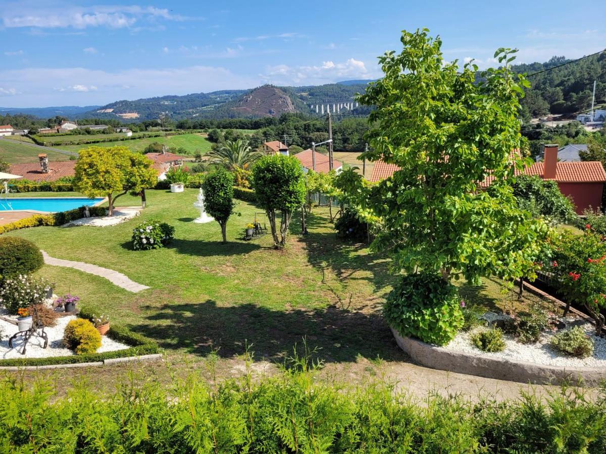 Villa Casa Tarrio Con Piscina - Santiago De Compostela à Boqueixon Extérieur photo