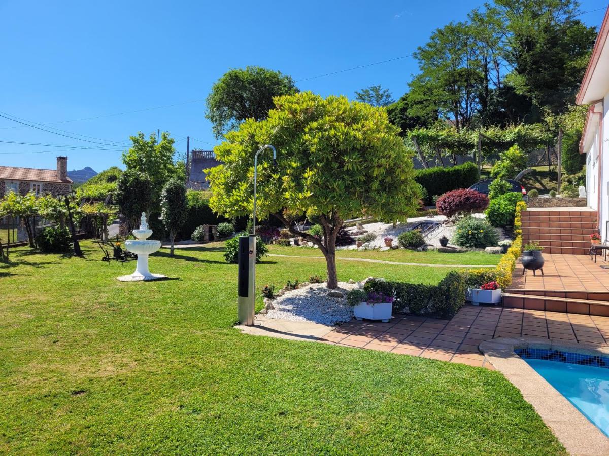 Villa Casa Tarrio Con Piscina - Santiago De Compostela à Boqueixon Extérieur photo