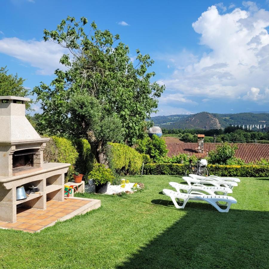 Villa Casa Tarrio Con Piscina - Santiago De Compostela à Boqueixon Extérieur photo