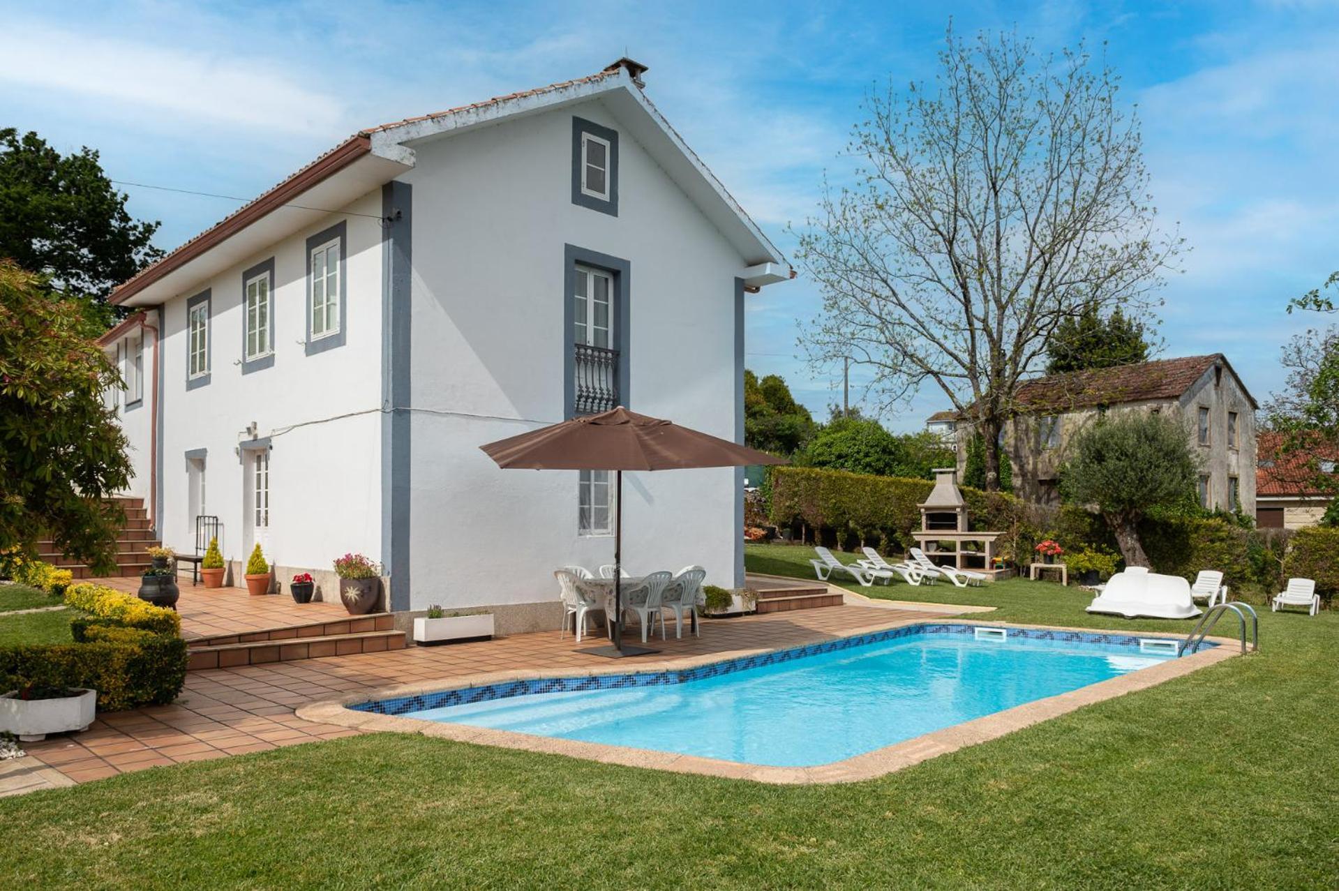 Villa Casa Tarrio Con Piscina - Santiago De Compostela à Boqueixon Extérieur photo