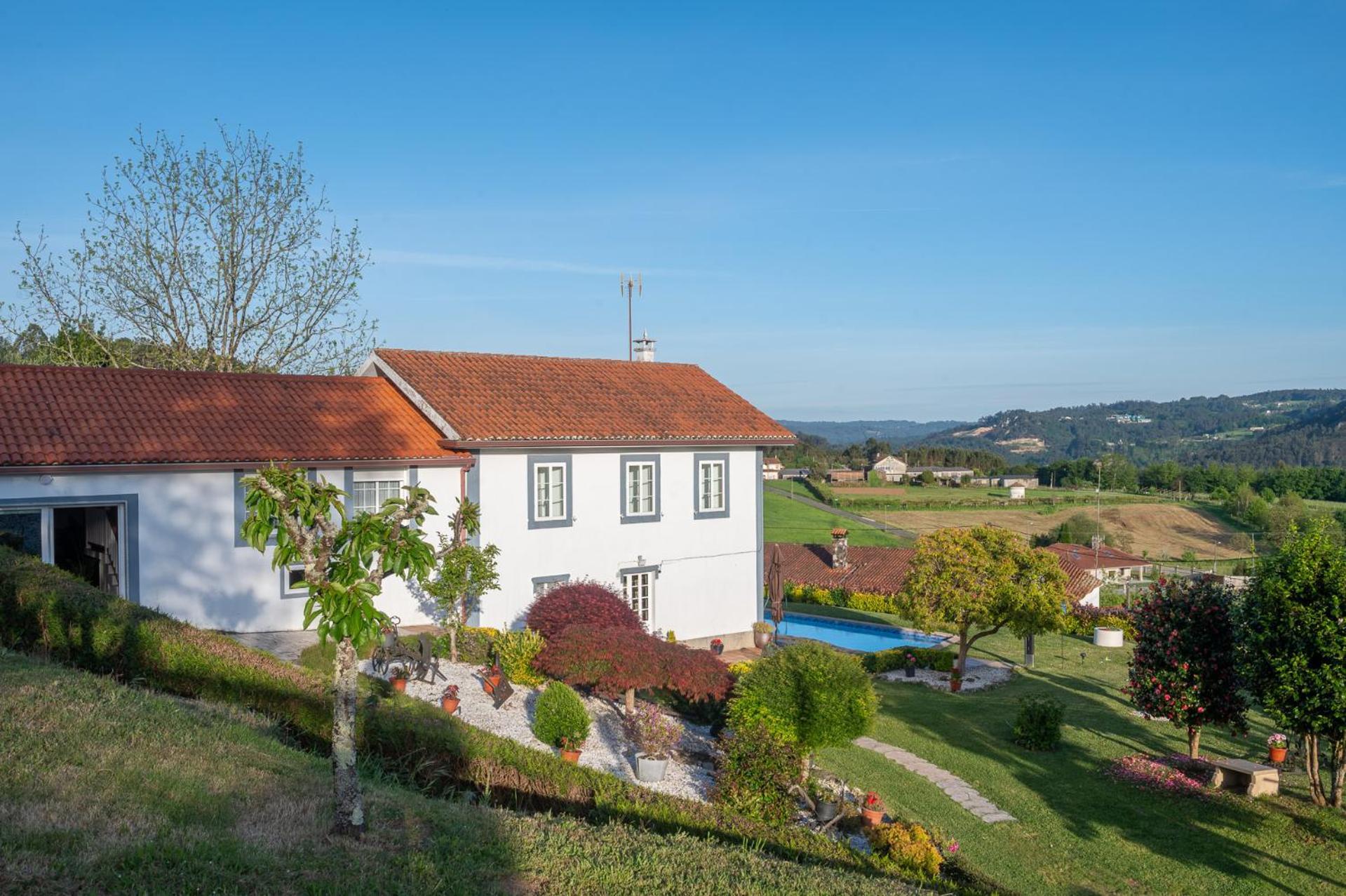 Villa Casa Tarrio Con Piscina - Santiago De Compostela à Boqueixon Extérieur photo